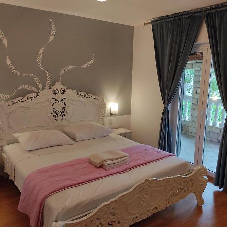 Apartments Milka Vodice Kültér fotó
