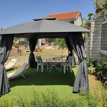 Apartments Milka Vodice Kültér fotó