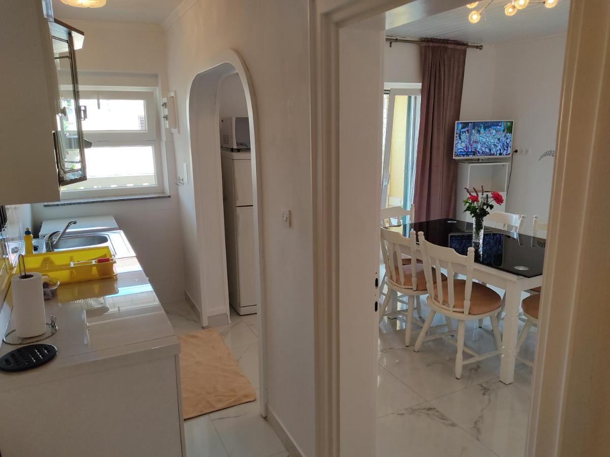 Apartments Milka Vodice Kültér fotó