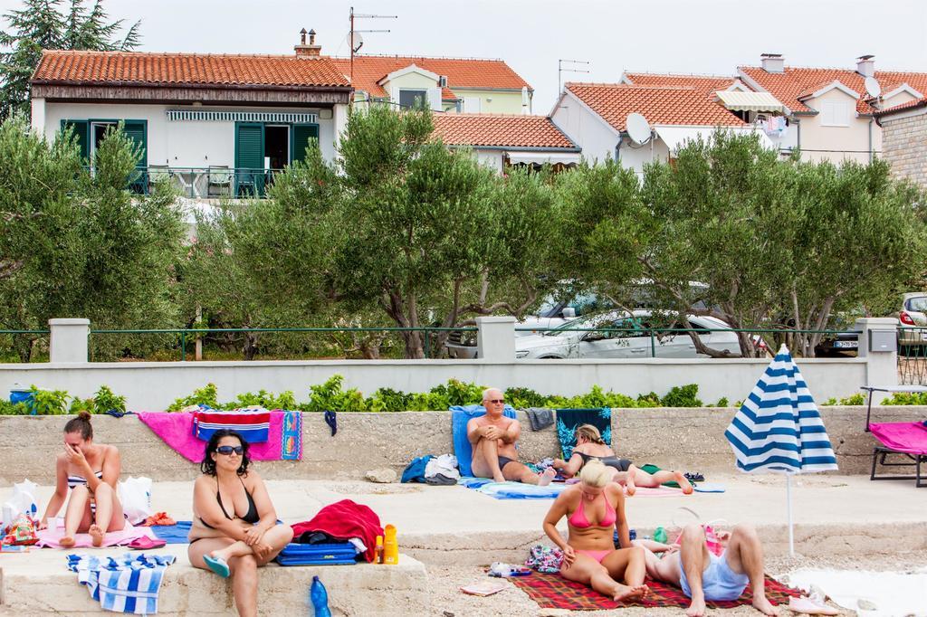 Apartments Milka Vodice Kültér fotó