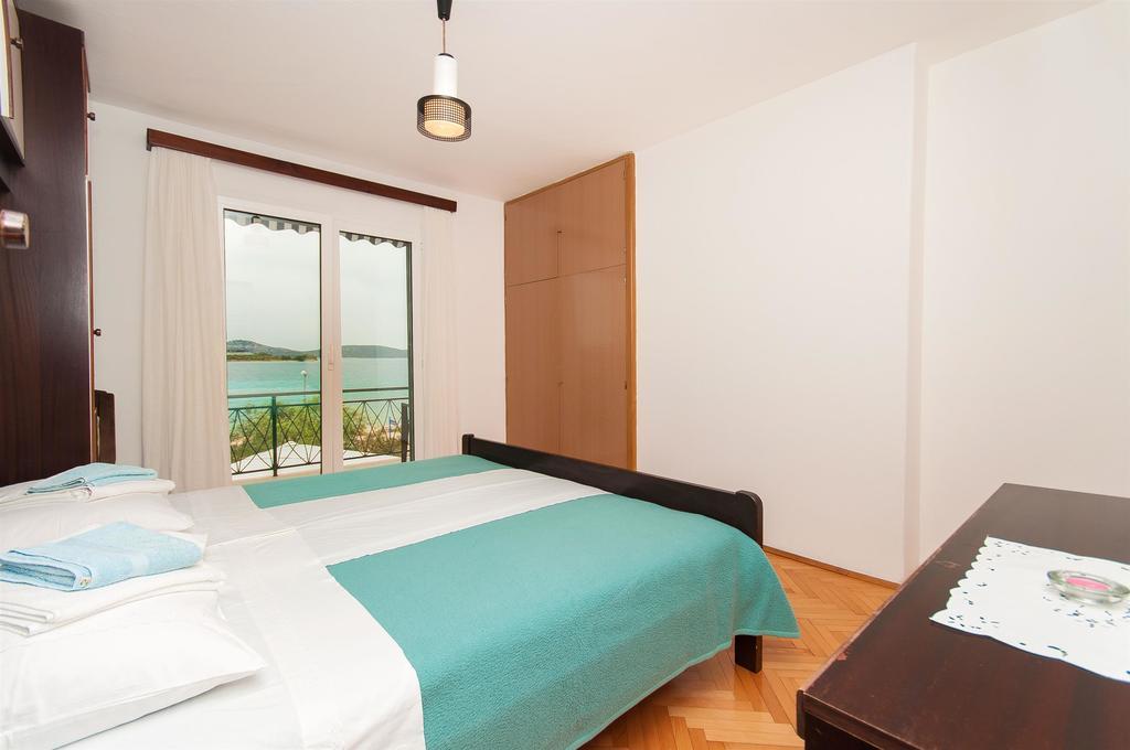 Apartments Milka Vodice Kültér fotó