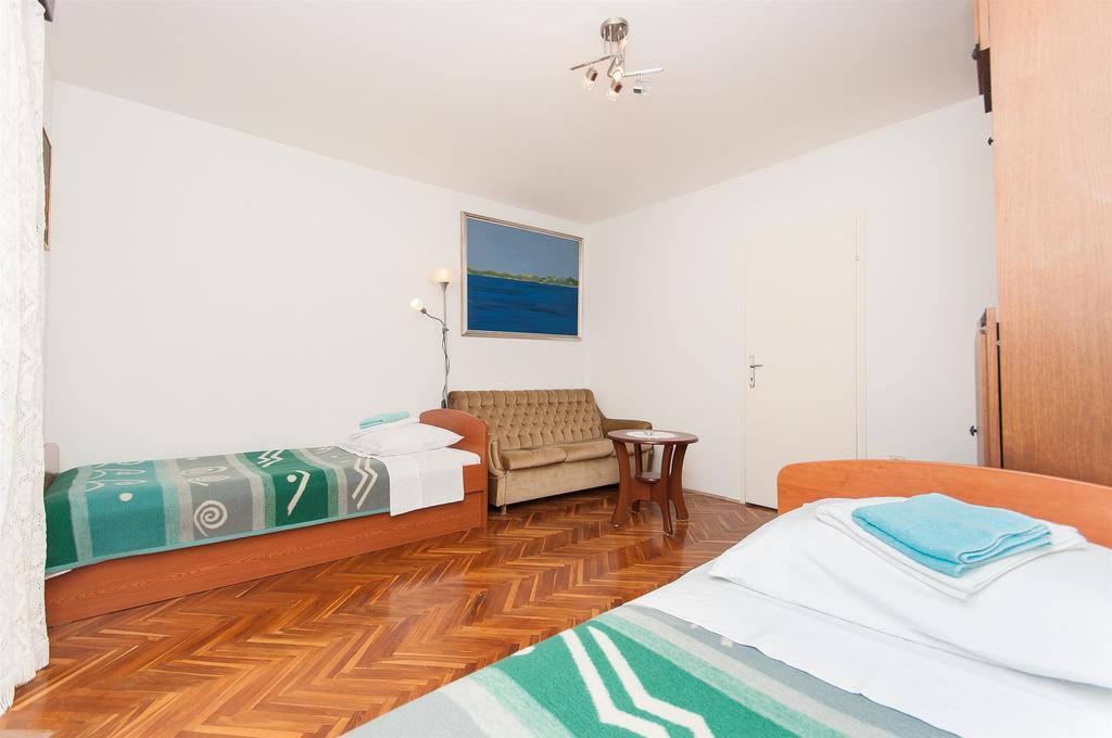 Apartments Milka Vodice Kültér fotó