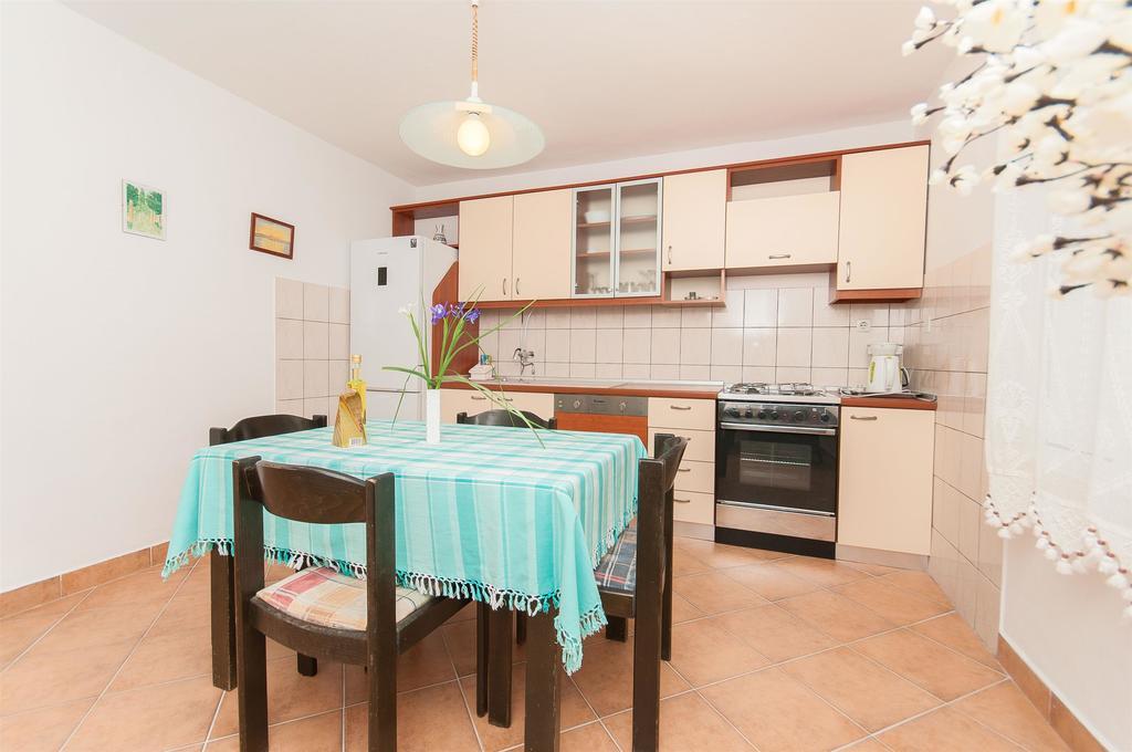 Apartments Milka Vodice Kültér fotó