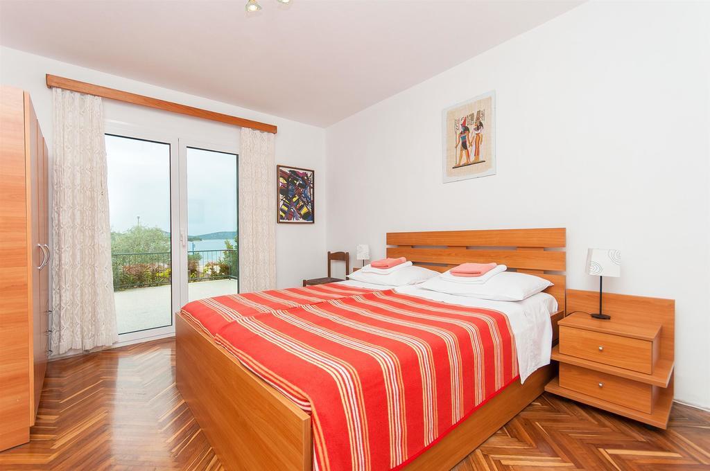 Apartments Milka Vodice Kültér fotó