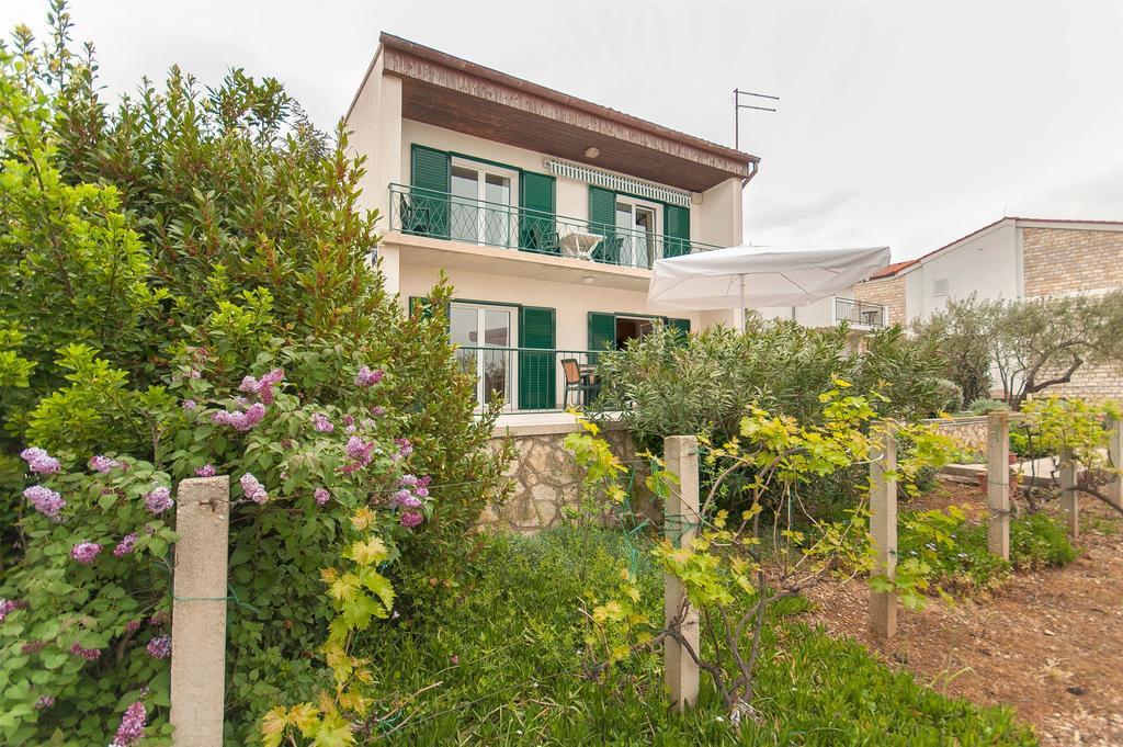 Apartments Milka Vodice Kültér fotó