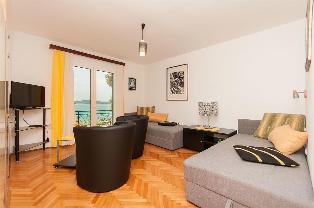 Apartments Milka Vodice Kültér fotó