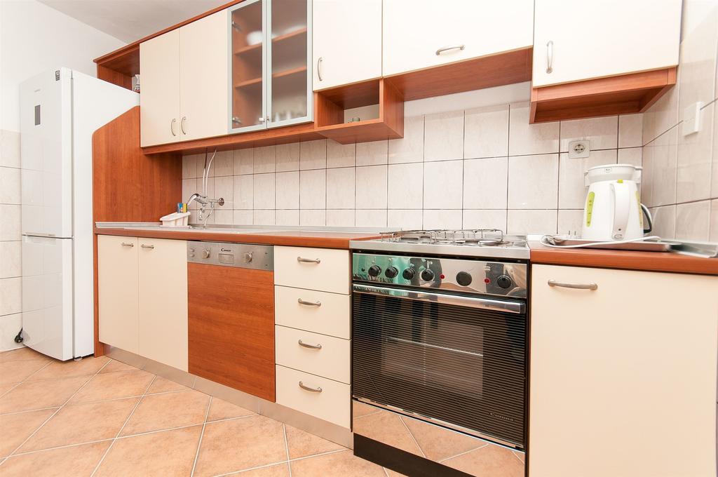 Apartments Milka Vodice Kültér fotó