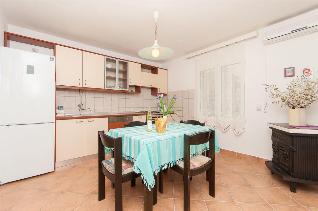Apartments Milka Vodice Kültér fotó
